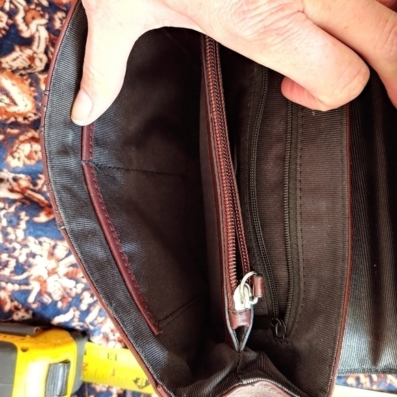 Etienne Aigner Vintage Purse - Picture 3 of 6